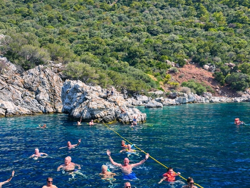 Akvaryum Koyu - Yüzme Molası