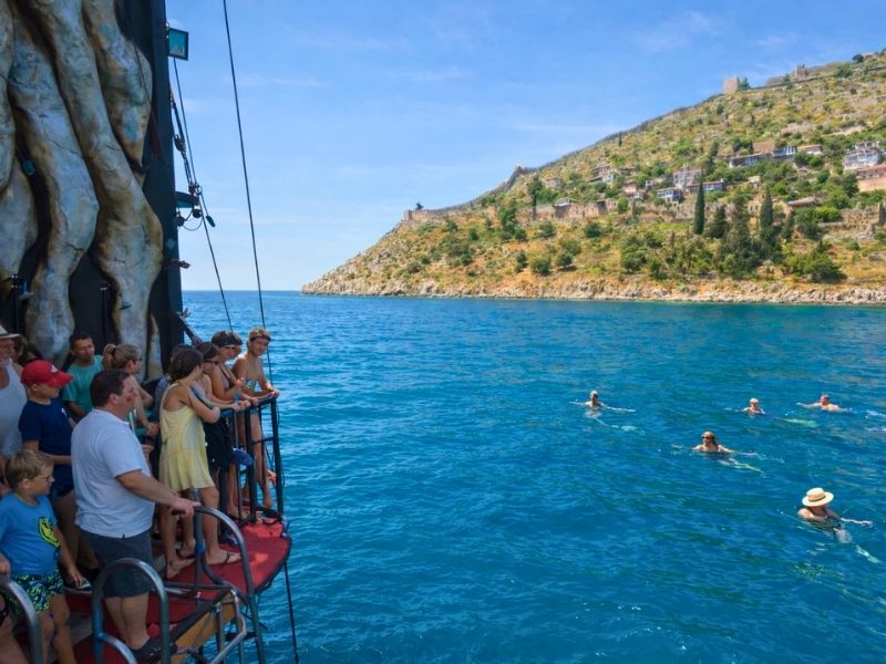 Barbossa’dan Denize Serin Atlayış