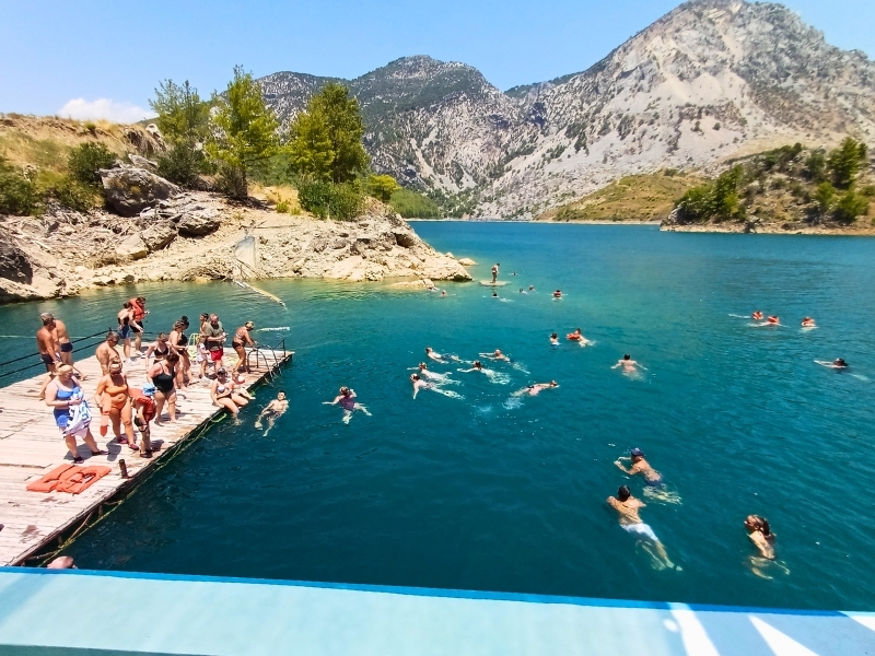 Zümrüt Sularında Serinleme Zamanı