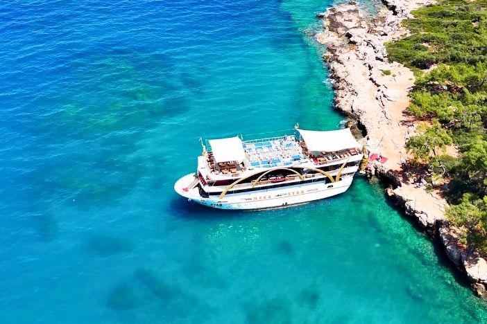 Antalya Mega Star Tekne Turu Feature