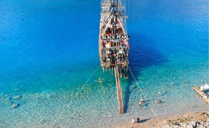 Fethiye Kelebekler Vadisi Black Pearl Tekne Turu Feature