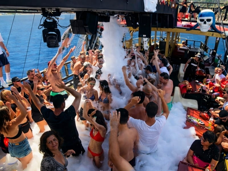 Köpük Partisi Eğlencesi