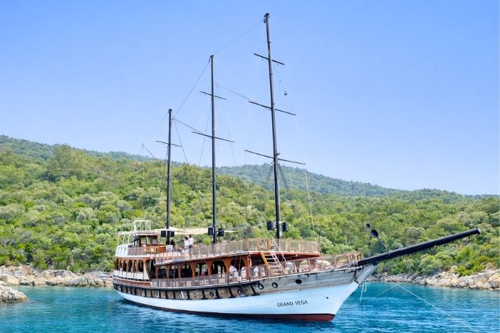 Fethiye Kelebekler Vadisi Grand Vega Tekne turu Feature