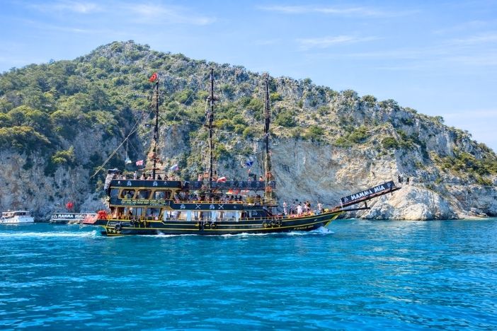 Mamma Mia Korsan Tekne Turu Feature