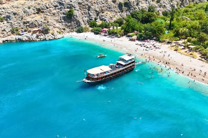 Robinson Kelebekler Vadisi Tekne Turu Feature