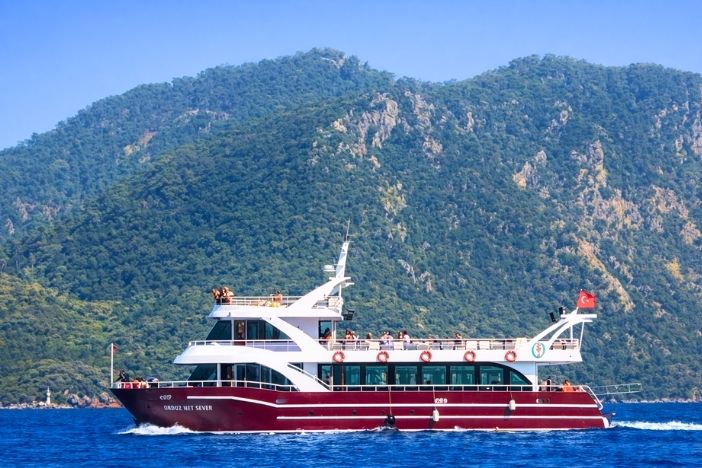 Summer Love Tekne Turu Feature