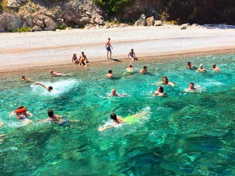 Yeşil Deniz - Son Yüzme Molası